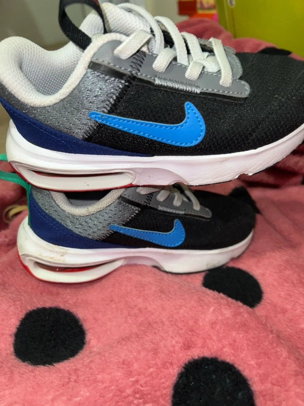 Nike Air Max INTRLK Lite Sneaker - Kids 9.5 toddler